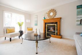 Property listing for 134 Locheed Dr., Hamilton, ON