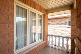 Property listing for 134 Locheed Dr., Hamilton, ON