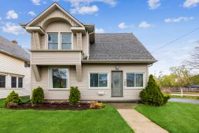Property listing for 180 St. Catharines St., Smithville, Ontario