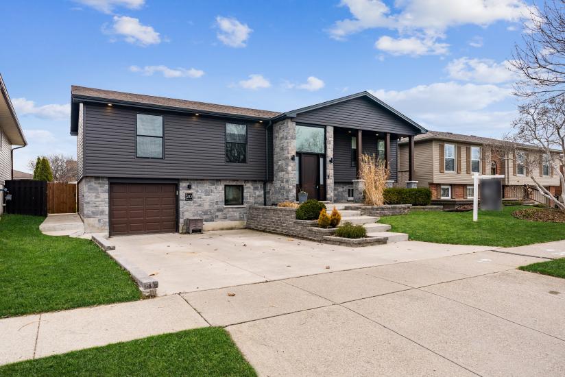 Property listing for 20 Ackland St., Hamilton, ON