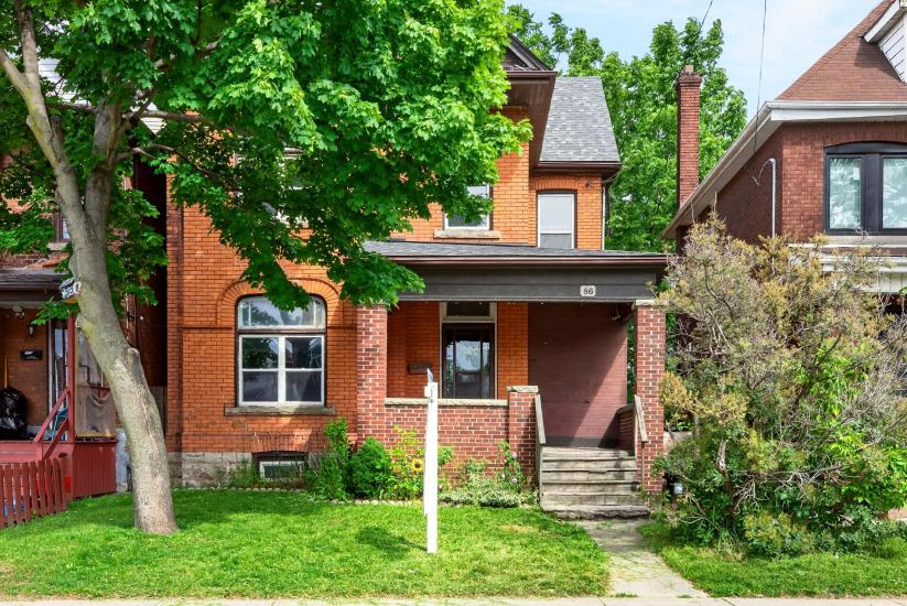 Property listing for 86 Sherman Ave. N., Hamilton, ON