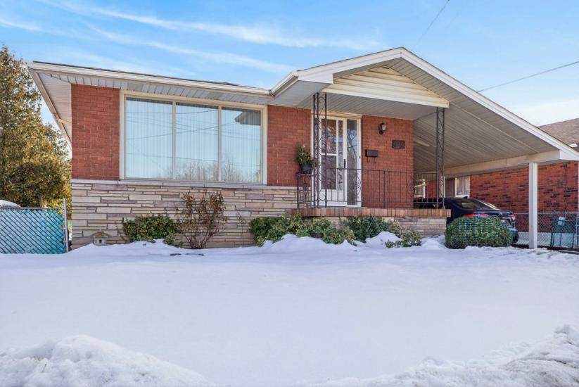 Property listing for 624 Seventh Ave., Hamilton, ON