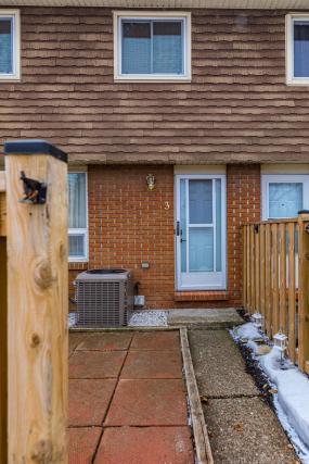Property listing for #3-1015 Upper Gage Ave., Hamilton, ON