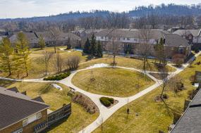 Property listing for #92-100 Beddoe Dr., Hamilton, Ontario