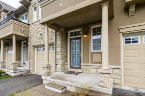 Property listing for #5-370 Stonehenge Dr., Ancaster, ON
