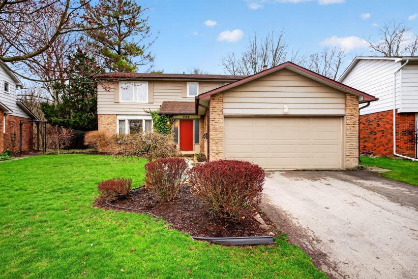 Property listing for 103 Turnbull Rd., Dundas, ON