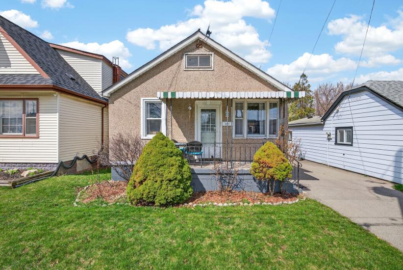 Property listing for 663 Tate Ave., Hamilton, ON