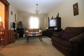 Property listing for 1539 King St. E., Hamilton, ON