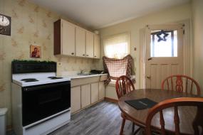 Property listing for 1539 King St. E., Hamilton, ON