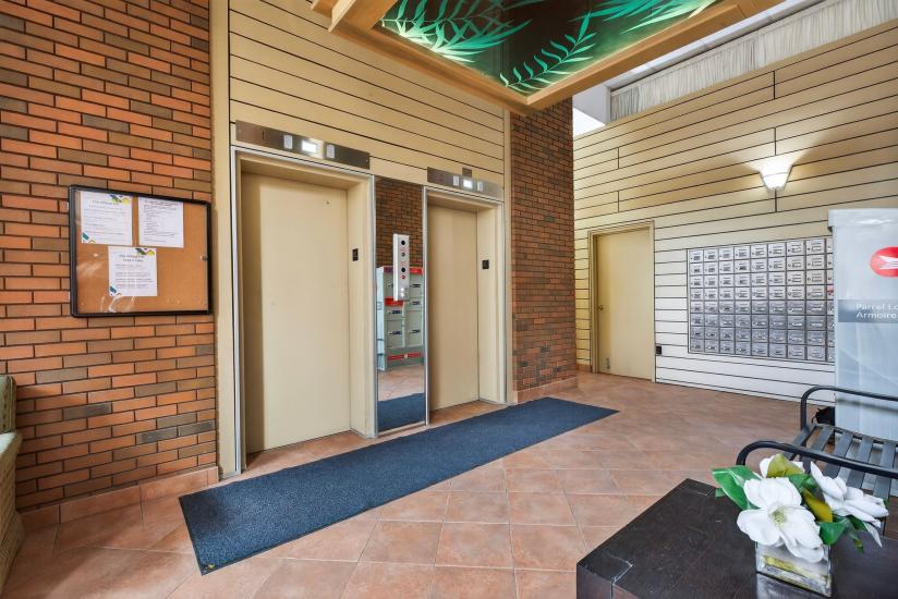 Property listing for #1003-222 Jackson St. W., Hamilton, ON