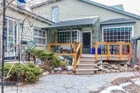 Property listing for 31 Alanson St., Hamilton, ON