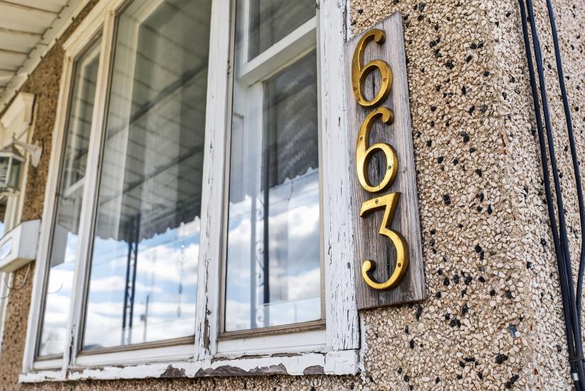 Property listing for 663 Tate Ave., Hamilton, ON