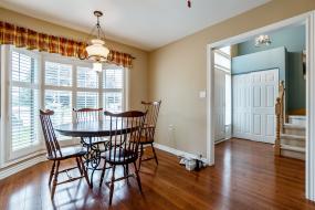 Property listing for 22 Red Haven Dr., Grimsby, ON