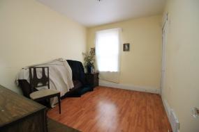 Property listing for 1539 King St. E., Hamilton, ON