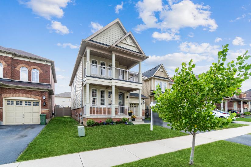 Property listing for 124 Springview Dr., Waterdown, Ontario