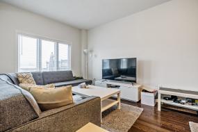 Property listing for #5-370 Stonehenge Dr., Ancaster, ON