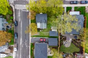 Property listing for 315 Park St. W., Dundas, Ontario