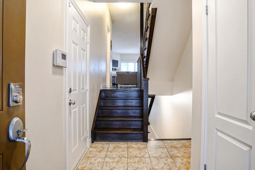 Property listing for 104 Myers Lane, Ancaster, ON