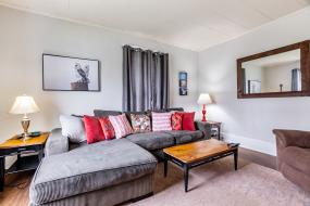 Property listing for 180 St. Catharines St., Smithville, Ontario