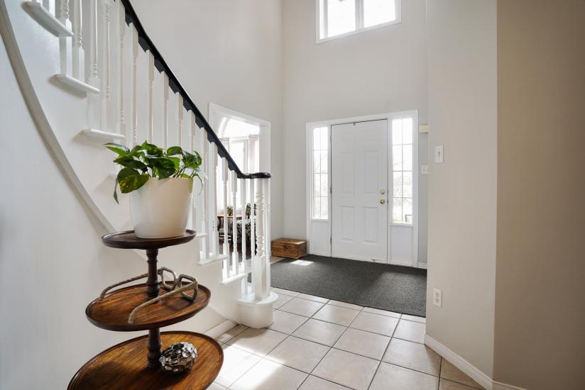 Property listing for 154 Hepburn Cres., Hamilton, ON