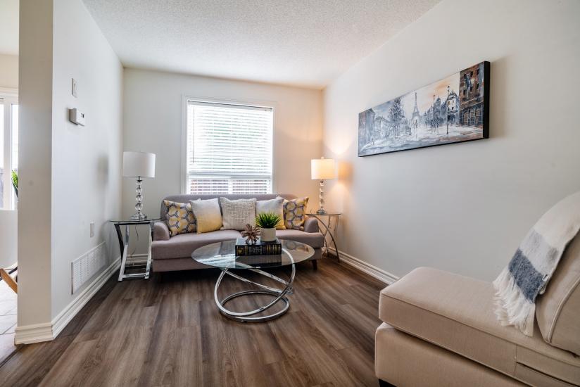 Property listing for #24-39 Pinewoods Dr., Stoney Creek, Ontario