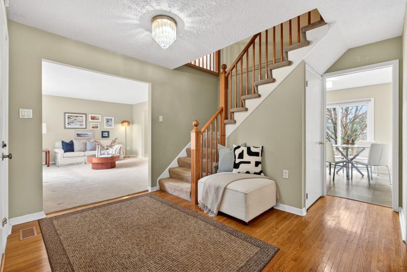 Property listing for 103 Turnbull Rd., Dundas, ON