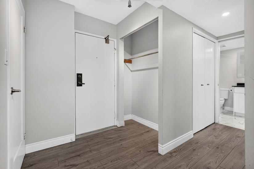 Property listing for #1106-120 Duke St., Hamilton, ON