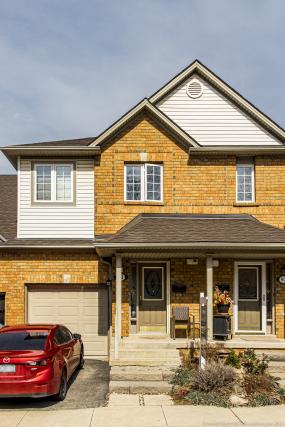 Property listing for #92-100 Beddoe Dr., Hamilton, Ontario
