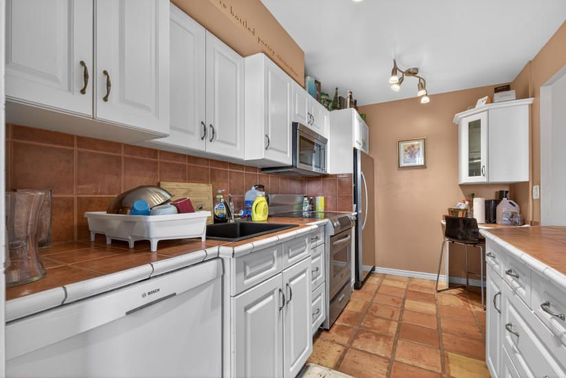 Property listing for #1102-1966 Main St. W., Hamilton, ON