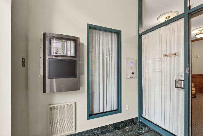 Property listing for #101-8 Main St., Dundas, ON