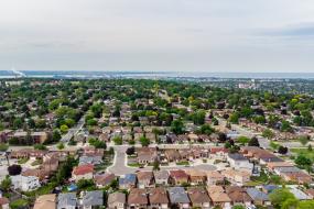 Property listing for 42 Beston Dr., Hamilton, Ontario