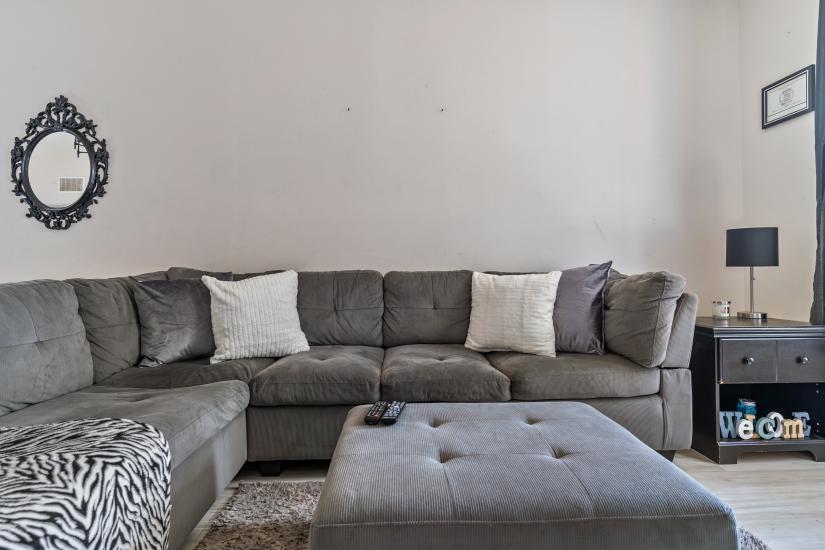 Property listing for 14 Fairview Ave, Hamilton, ON