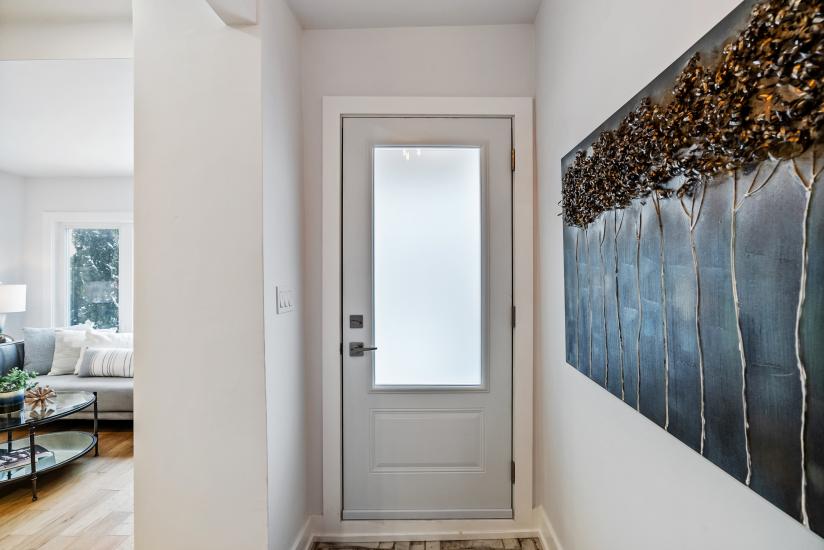 Property listing for 24 Norway Ave, Hamilton, ON