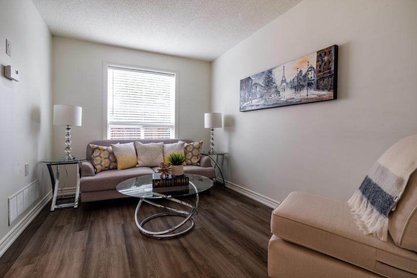 Property listing for #24-39 Pinewoods Dr., Stoney Creek, Ontario