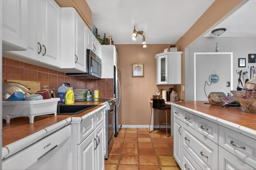 Property listing for #1102-1966 Main St. W., Hamilton, ON