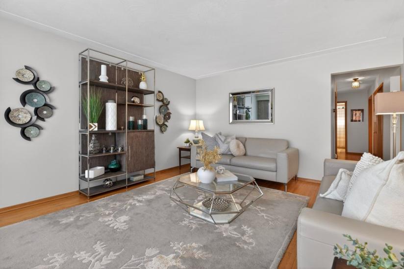 Property listing for 624 Seventh Ave., Hamilton, ON