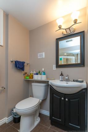 Property listing for 748 Garth St., Hamilton, Ontario