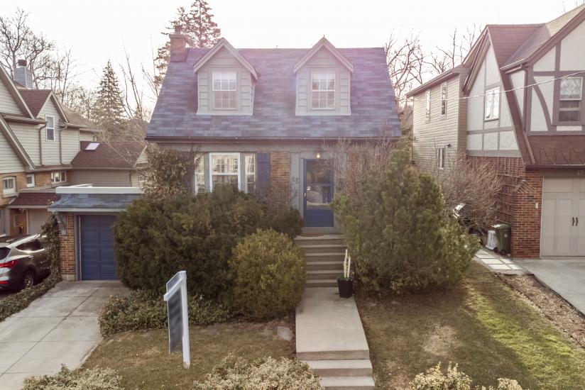 Property listing for 85 Hyde Park Ave, Hamilton, ON