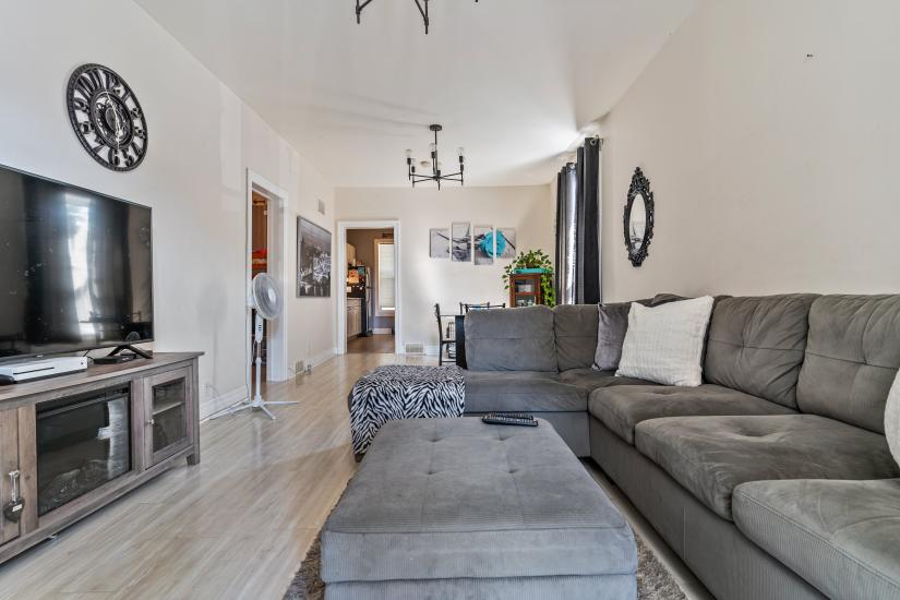 Property listing for 14 Fairview Ave, Hamilton, ON
