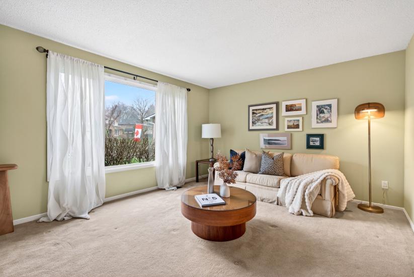 Property listing for 103 Turnbull Rd., Dundas, ON