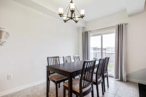 Property listing for #5-370 Stonehenge Dr., Ancaster, ON