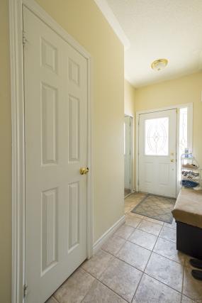 Property listing for #92-100 Beddoe Dr., Hamilton, Ontario