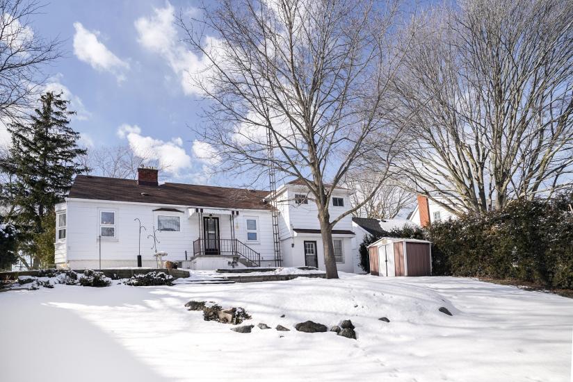 Property listing for 14 Durham Rd., Hamilton, ON