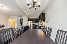 Property listing for #5-370 Stonehenge Dr., Ancaster, ON