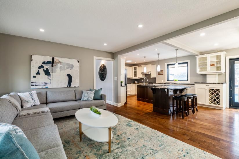 Property listing for 20 Ackland St., Hamilton, ON