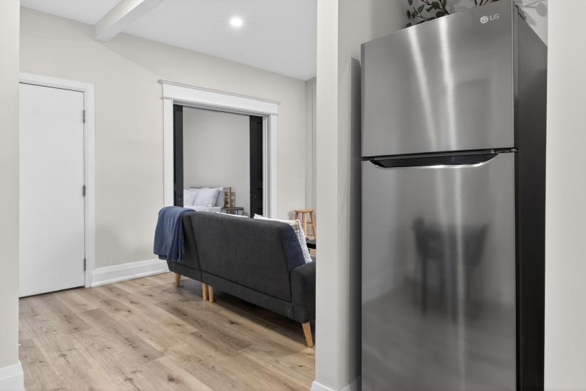 Property listing for 11 Barnesdale Ave. N., Hamilton, ON