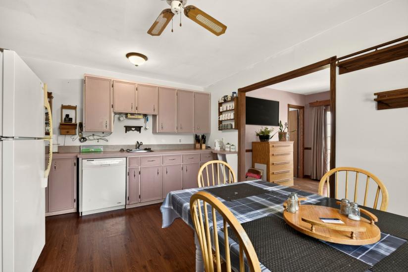 Property listing for 958 Highland Rd. E., Stoney Creek, ON