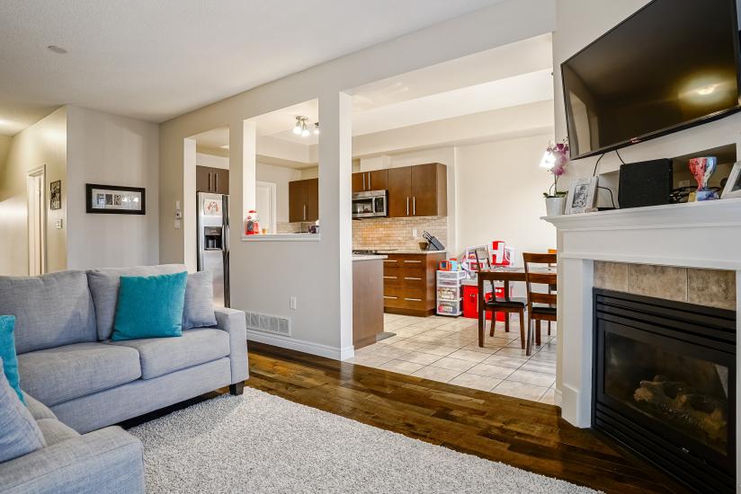 Property listing for 104 Myers Lane, Ancaster, ON