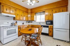 Property listing for 180 St. Catharines St., Smithville, Ontario