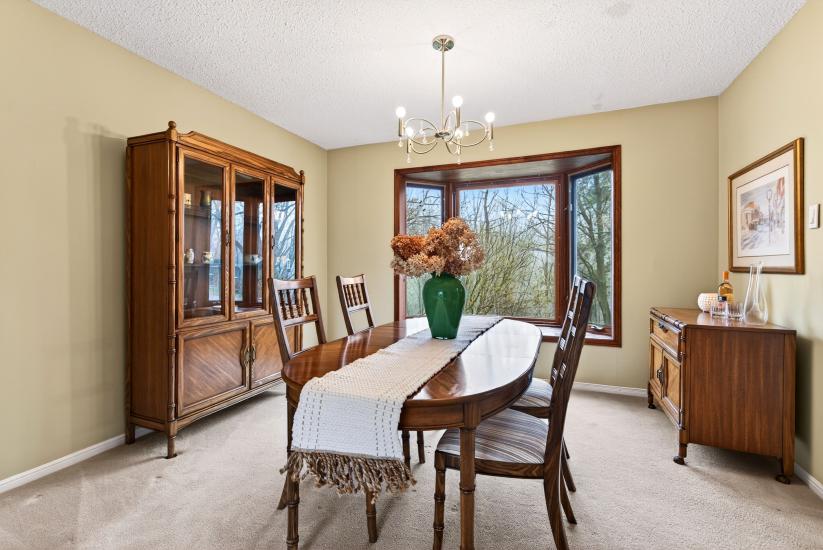 Property listing for 103 Turnbull Rd., Dundas, ON